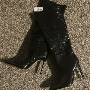 Express Croc-Embossed Thin Heel Boots
